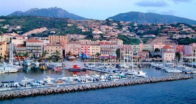 Magnifique Appartement Devant La Plage Propriano  Bagian luar foto