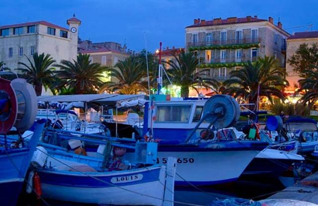 Magnifique Appartement Devant La Plage Propriano  Bagian luar foto